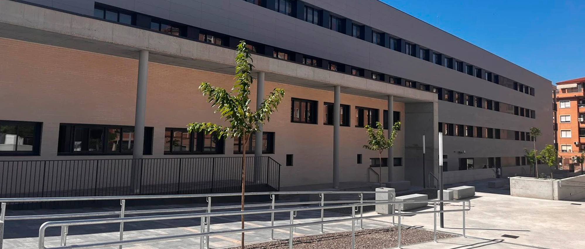 Petrer ya cuenta con el nuevo IES Azorín, un espacio educativo moderno y sostenible