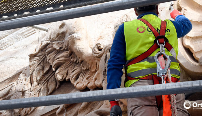 FRECOM premia al Grupo Hozono Global por la rehabilitación del imafronte de la Catedral de Murcia